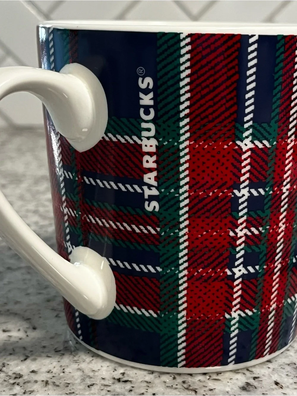 Starbucks 2017 Holiday Plaid Tartan 18 Oz Ceramic Coffee Mug Christmas Cup